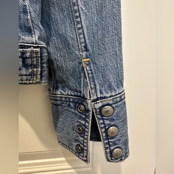 Levi’s vintage faded blue denim jacket - Picture 5 of 8